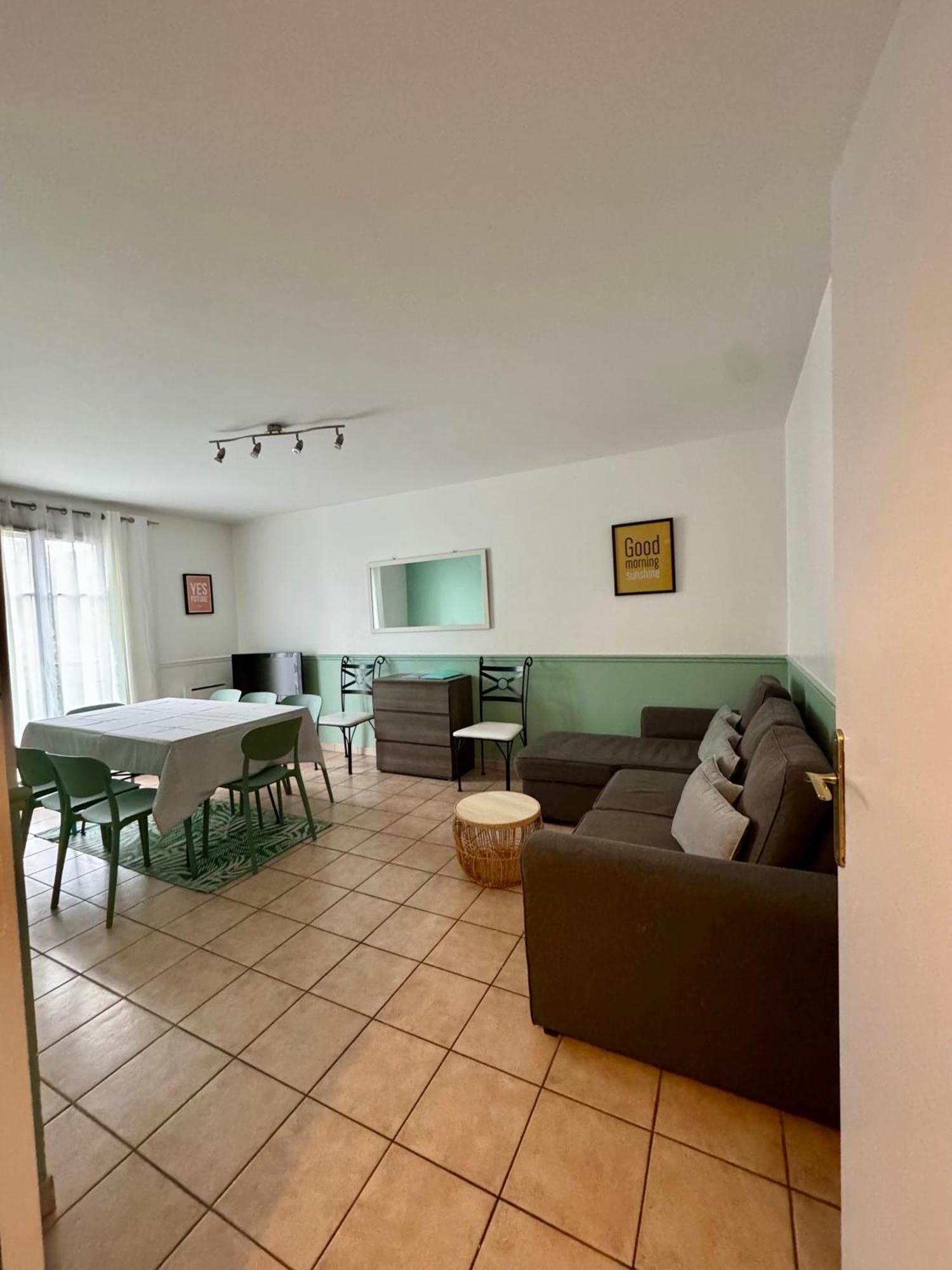Disney, Very Nice 2 Bedrooms Family Apartment, Wifi, Netflix 8 Pers Шеси Екстериор снимка
