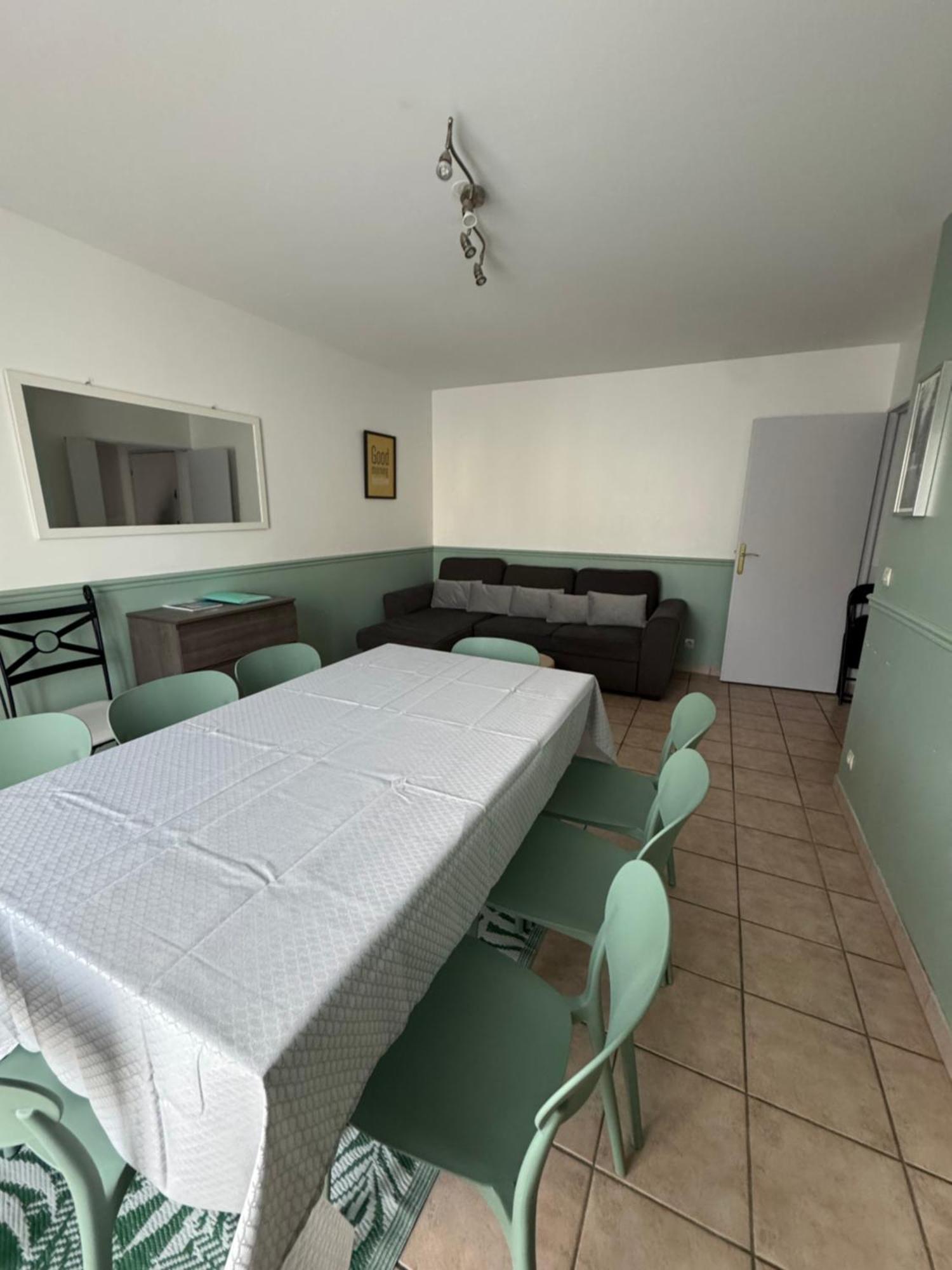 Disney, Very Nice 2 Bedrooms Family Apartment, Wifi, Netflix 8 Pers Шеси Екстериор снимка